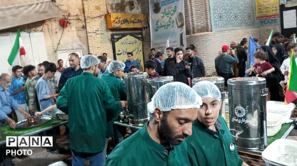 خدمت رسانی در حاشیه تجمعات نیشابور 
