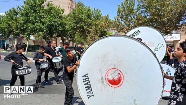 طبل و سنج زنی در روز عاشورا 