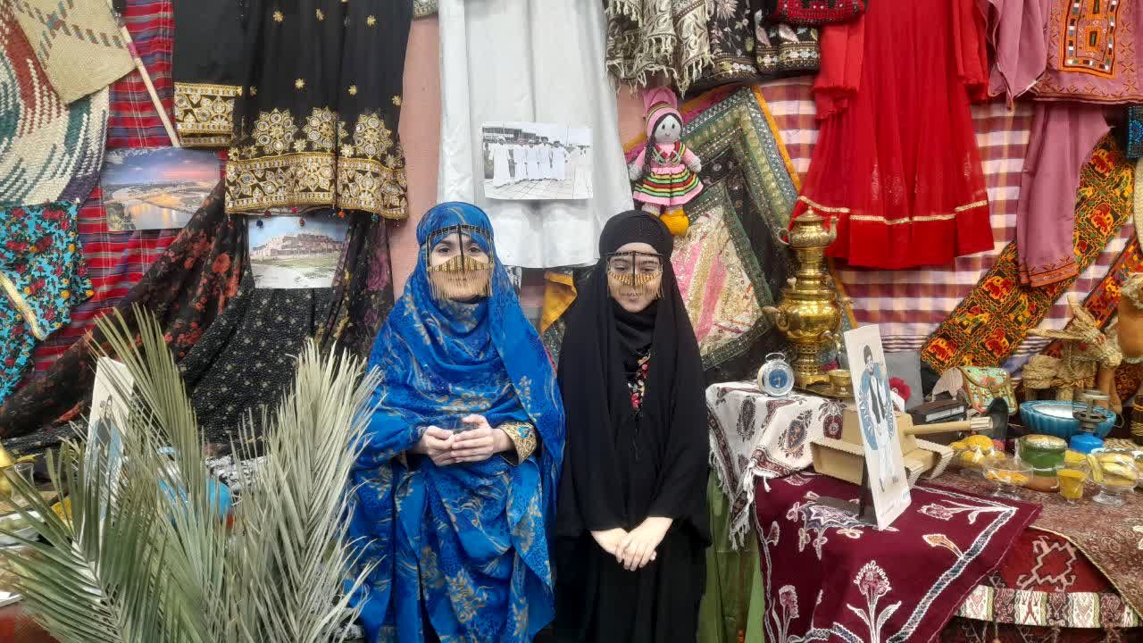 جشنواره قومی و محلی در دبستان آرمیتا مصلی نژاد ناحیه 7