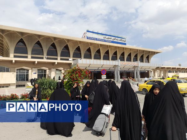 اولین روز اقامت دانش‌آموزان دبیرستان‌‌دخترانه‌‌‌‌غیاثی در مشهد مقدس 