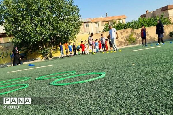 مراسم میدان پویا در مدرسه وحدت