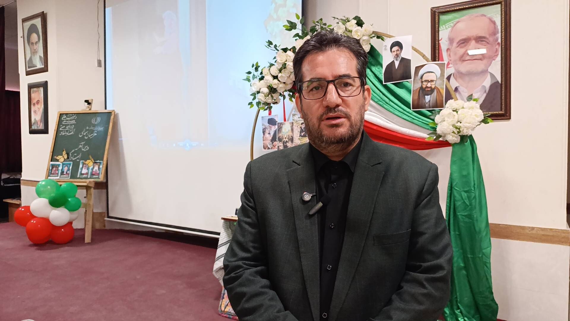 تکریم ۷۰ معلم برگزیده در حوزه آموزش ابتدایی