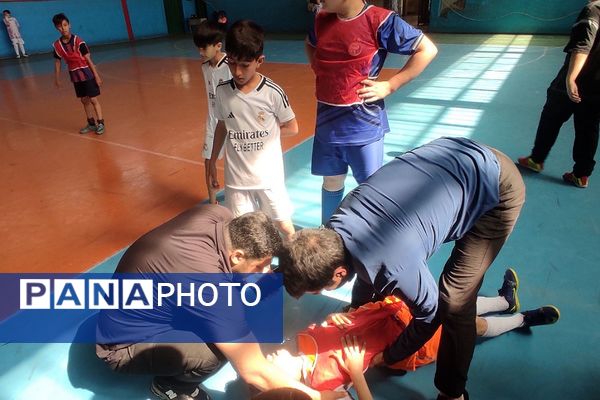 برگزاری مسابقات فوتسال دانش‌آموزان پسر منطقه کهریزک