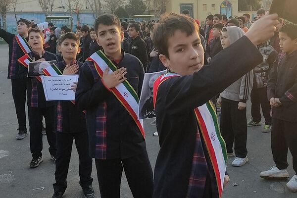 گرامیداشت شهادت شهید سلیمانی در دبستان امامت یک باقرشهر
