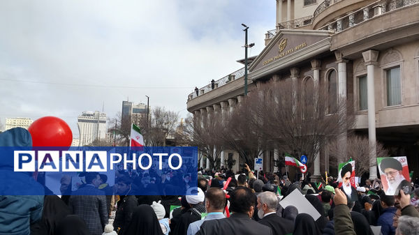 ۲۲بهمن مشتی به دهان دشمن
