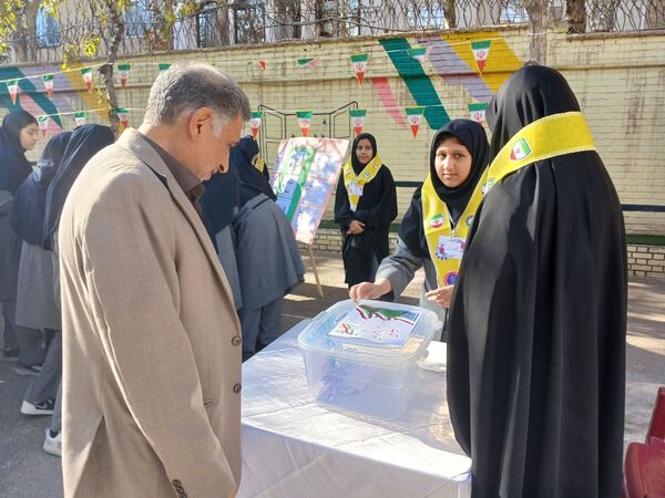 انتخابات شورای دانش‌آموزی در دبیرستان استقلال ناحیه ۶ مشهد