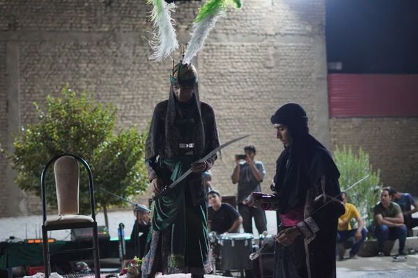 چهارمین سال برگزاری مراسم تعزیه‌خوانی گروه «عشاق‌الحسین» در اردکان