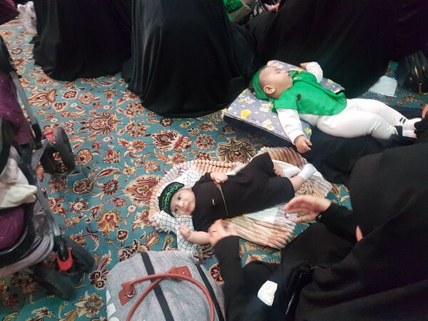برگزاری بزرگترین اجتماع شیرخوارگان حسینی در حرم مطهر رضوی