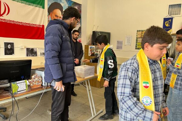 انتخابات هیئت رئیسه مجمع دانش‌آموزی پیشتازان در فیروزکوه