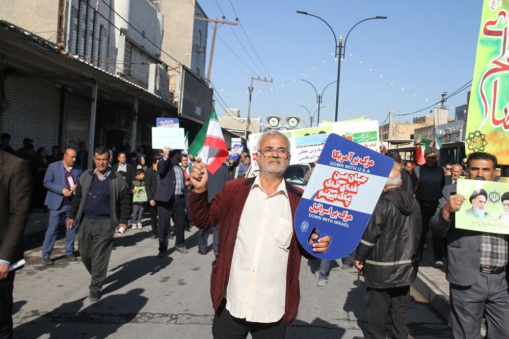 طنین شعار استقلال، آزادی، جمهوری اسلامی در شهرهای مختلف خوزستان