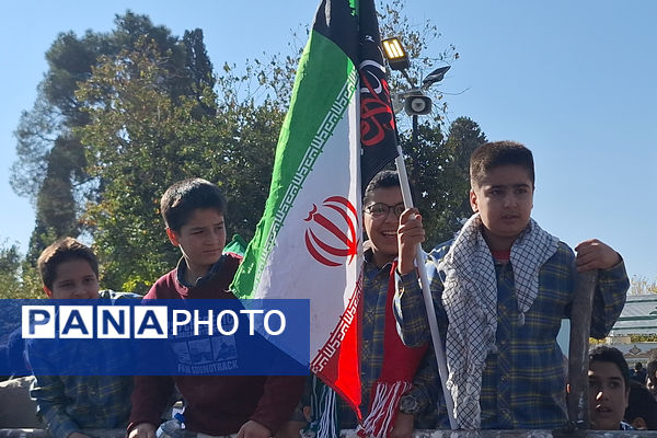 ۱۳ آبان در شیراز ؛ تجلی شور انقلابی نسل امروز