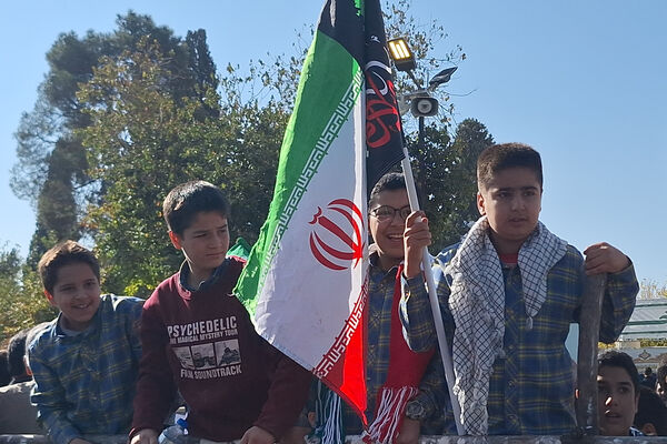 ۱۳ آبان در شیراز ؛ تجلی شور انقلابی نسل امروز