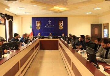 مصوبات شهرآورد اعلام شد؛ ورزشگاه امام خمینی(ره) اراک میزبان ۸۶۰۰ ‌تماشاگر‌