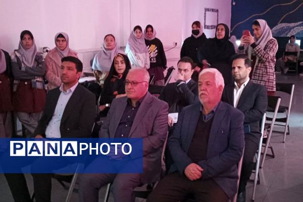 مدارس دخترانه ملارد میزبان رویدادهای علمی هفته پژوهش