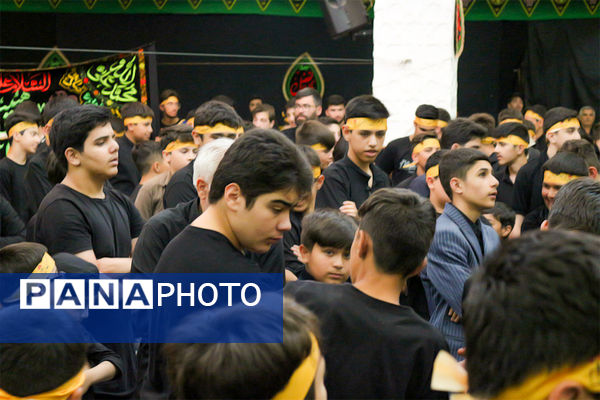سوگواره «احلی من العسل» با حضور دانش‌آموزان نوجوان عاشورایی در اردبیل