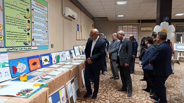 افتتاح نمایشگاه هنری دانش‌آموزی در دبستان دوره دوم سلیمانی