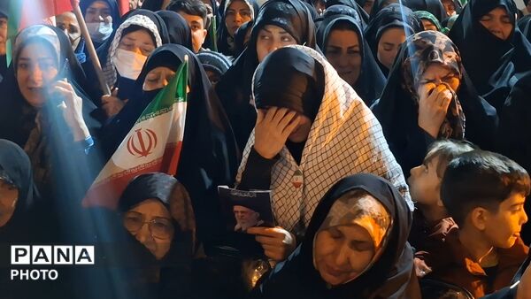 آیین وداع با پیکر دانش آموز شهید محمد حسین دهقان در قم