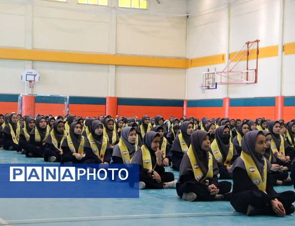 آیین استانی نواختن زنگ انقلاب استان خراسان رضوی در ناحیه ۵ مشهد