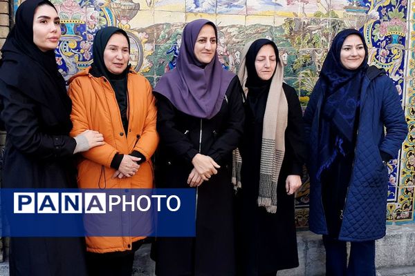 اردوی تفریحی دختران بهارستان ۲ در کاخ گلستان تهران