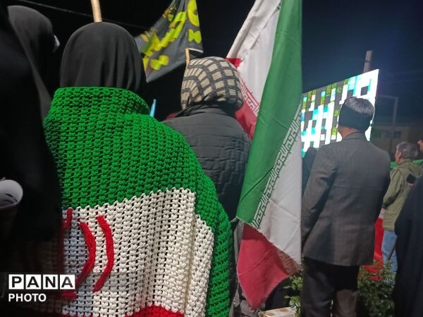 مشت آهنین مردم شهرکرد بر دهان یاوه‌گویان؛ هفتادمین تجمع شبانه