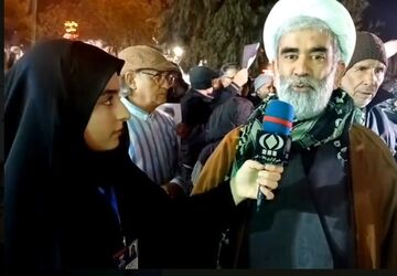  اعلام بیعت مردم قم با رهبر جدید انقلاب اسلامی ایران 