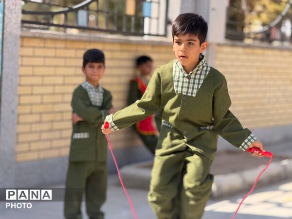 افتتاحیه المپیاد ورزشی درون‌مدرسه‌ای در بیارجمند