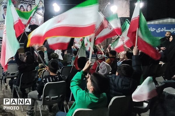 سوگواره چهلمین روز شهادت دانش آموزان ناحیه دو شهرری و مدرسه شجره طیبه در میدان نماز شهرری 