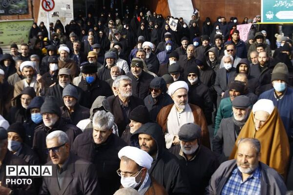 بیعت مردم شهرستان فیروزکوه با ولی‌امر‌مسلمین جهان  آیت‌الله سیدمجتبی‌ حسینی‌ خامنه‌ای