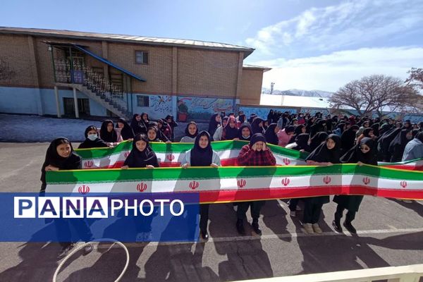 دهه فجر، جشن بصیرت و مقاومت؛ در دبیرستان حضرت معصومه (س) فیروزکوه