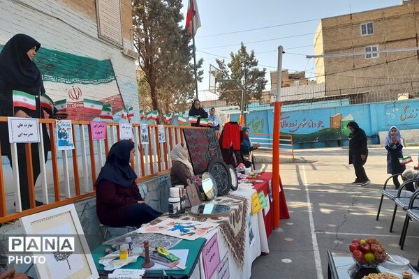 طرح «هر دانش‌آموز، یک مهارت» در دبیرستان عفاف 