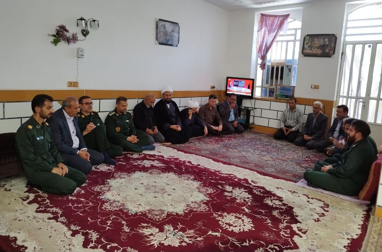 صاحبان اصلی این کشور شهدا هستند