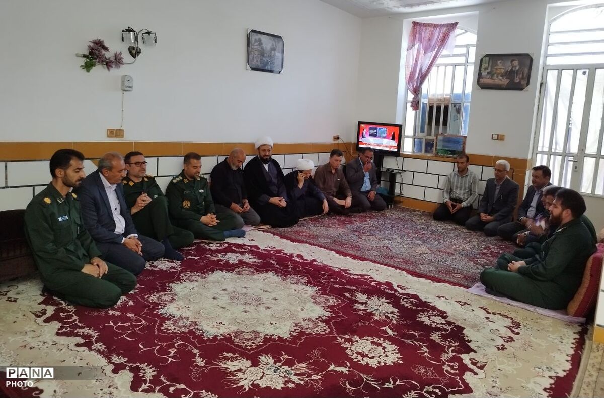 صاحبان اصلی این کشور شهدا هستند