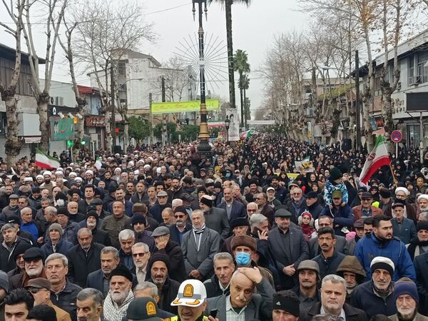 حماسه حضور نسل‌های انقلاب در لنگرود