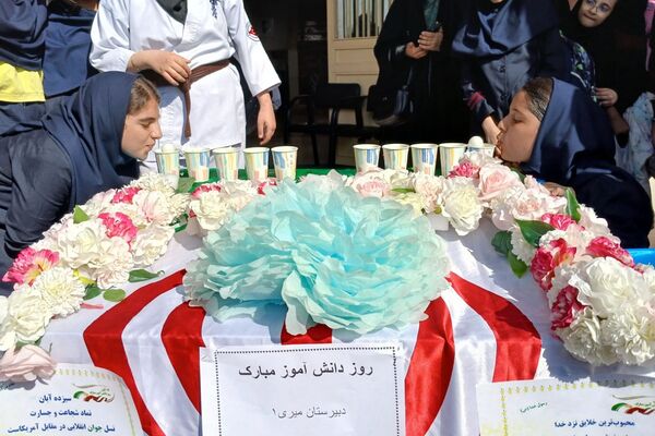 برگزاری صبحگاه‌ در کهریزک با برنامه‌های متنوع