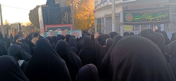 بدرقه شهدای گمنام در شهرستان کوهپایه 