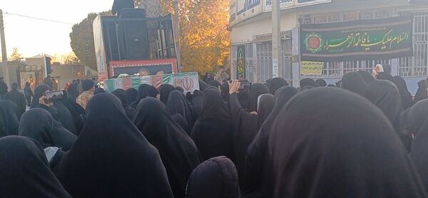 بدرقه شهدای گمنام در شهرستان کوهپایه 