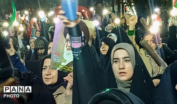هر شب، حماسه‌ای از جنسِ اتحاد در میدان شهدا