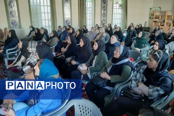 دومین جلسه آموزش خانواده در دبیرستان پویش