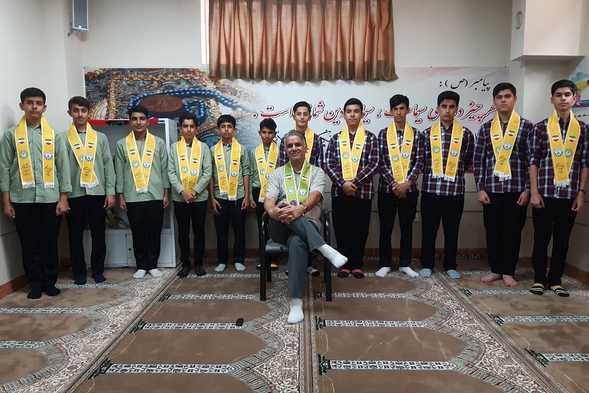 کارگاه آموزشی پیش اردوی منطقه‌ای پیشتازان در بهارستان‌۲