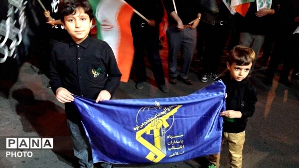 هم‌نوایی فرهنگیان و دانش‌آموزان اهر در سوگواره شبانه رهبر شهید