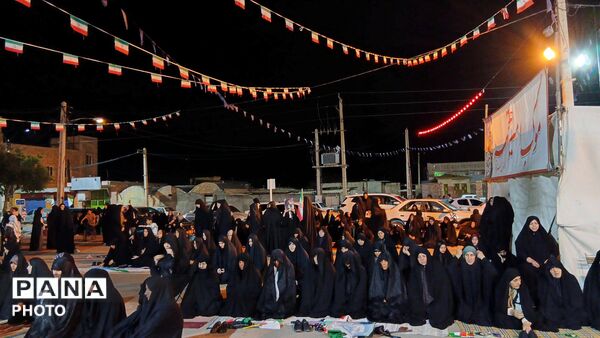 همراهی کودکان جعفرآباد تا آستان شهدای گمنام در شب هشتاد و یکم