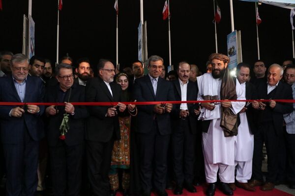 آیین افتتاحیه اولین نمایشگاه تخصصی صادرات و سرمایه‌گذاری مناطق آزاد کشور در مشهد