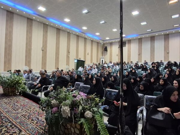 جلسه مدیران مدارس قطب شمال استان اصفهان