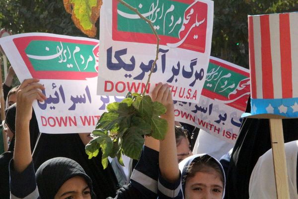 فریاد استکبارستیزی در قیامدشت طنین‌انداز شد