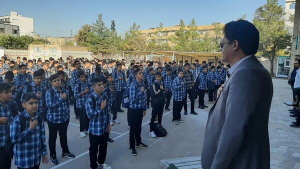 آغاز سال تحصیلی جدید در دبیرستان پسرانه عبدالحسین قفلی