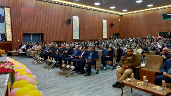 آیین تجلیل از برگزیدگان اولین دوره طرح پنجره مهر