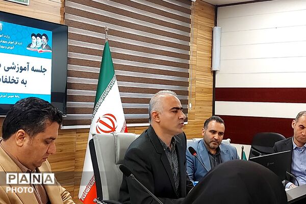 نشست تخصصی مسئولین امور اداری مناطق ۲۱ گانه شهرستانهای تهران در کهریزک