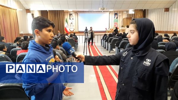 اولین نشست روسای تشکل‌های دانش‌آموزی مدارس سمپاد استان در دبیرستان فرزانگان ۲دوره دوم ناحیه۷ مشهد 