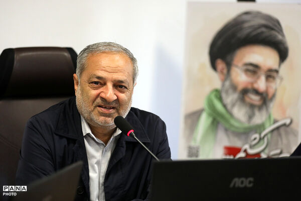دیدار صمیمانه وزیر آموزش و پرورش با کارکنان معاونت پرورشی و فرهنگی