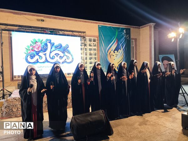 تجلیل معلمان منطقه سندرک در آیین بزرگداشت روز معلم